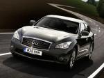 Infiniti M35h 2011 года (UK)